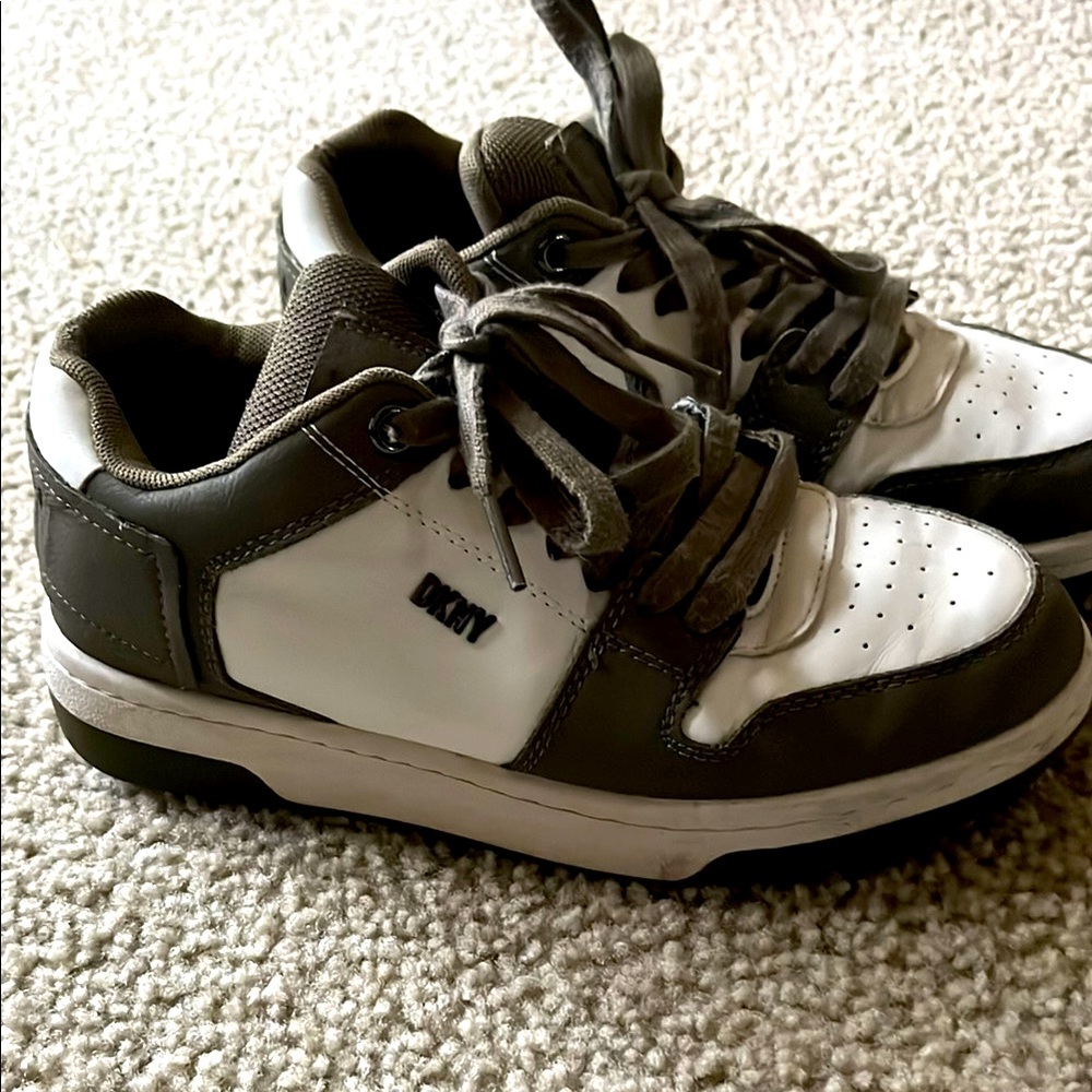 DKNY Womens olive green and white sneakers size 6.5